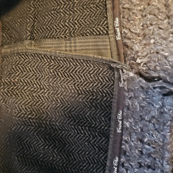 Tricot Chic Italy Gorgeous Jacket - Picture 15 of 16